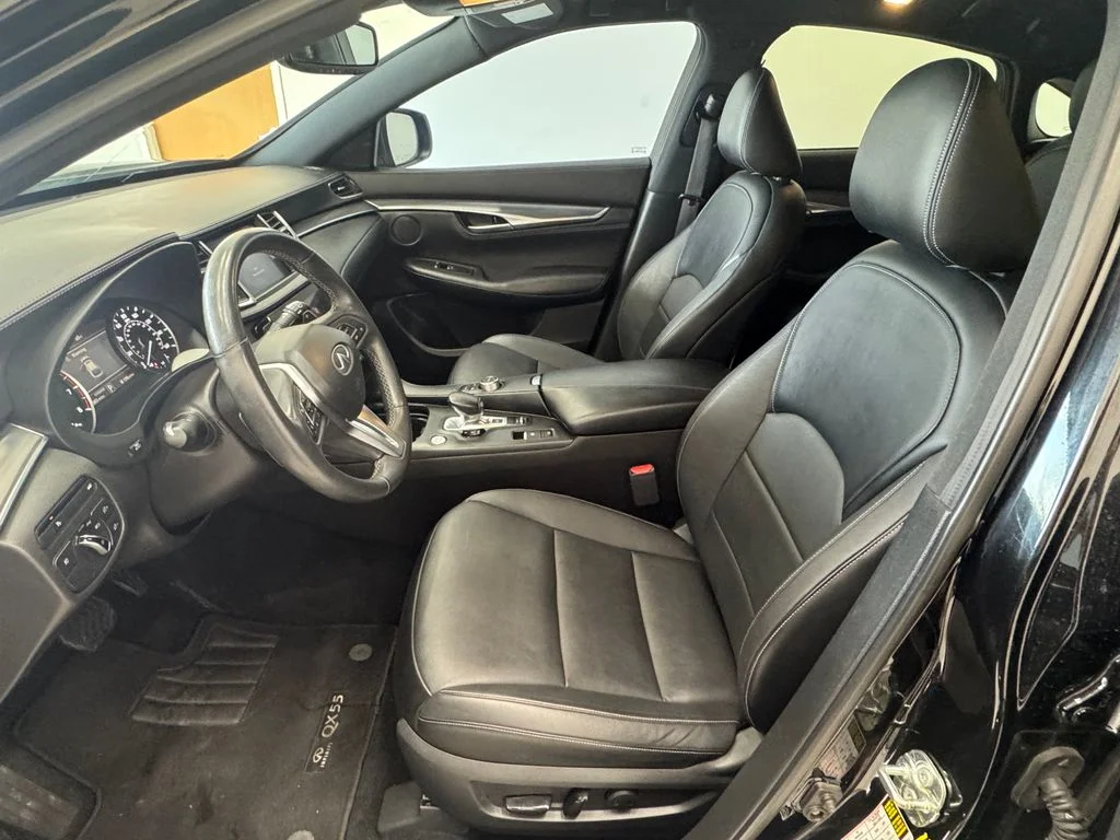 Certified Used 2022 Black INFINITI LUXE image 26