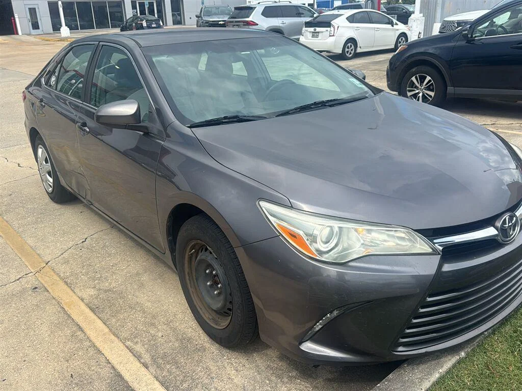Used 2016 Predawn Gray Mica Toyota LE image 2