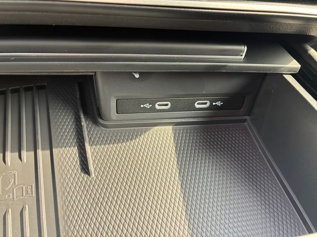 New 2026 Silver Mist Volkswagen SE image 22