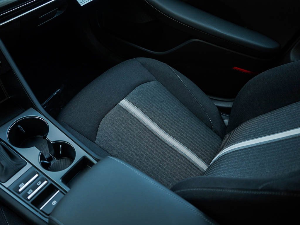 New 2026 Serenity White Hyundai SE FWD image 23