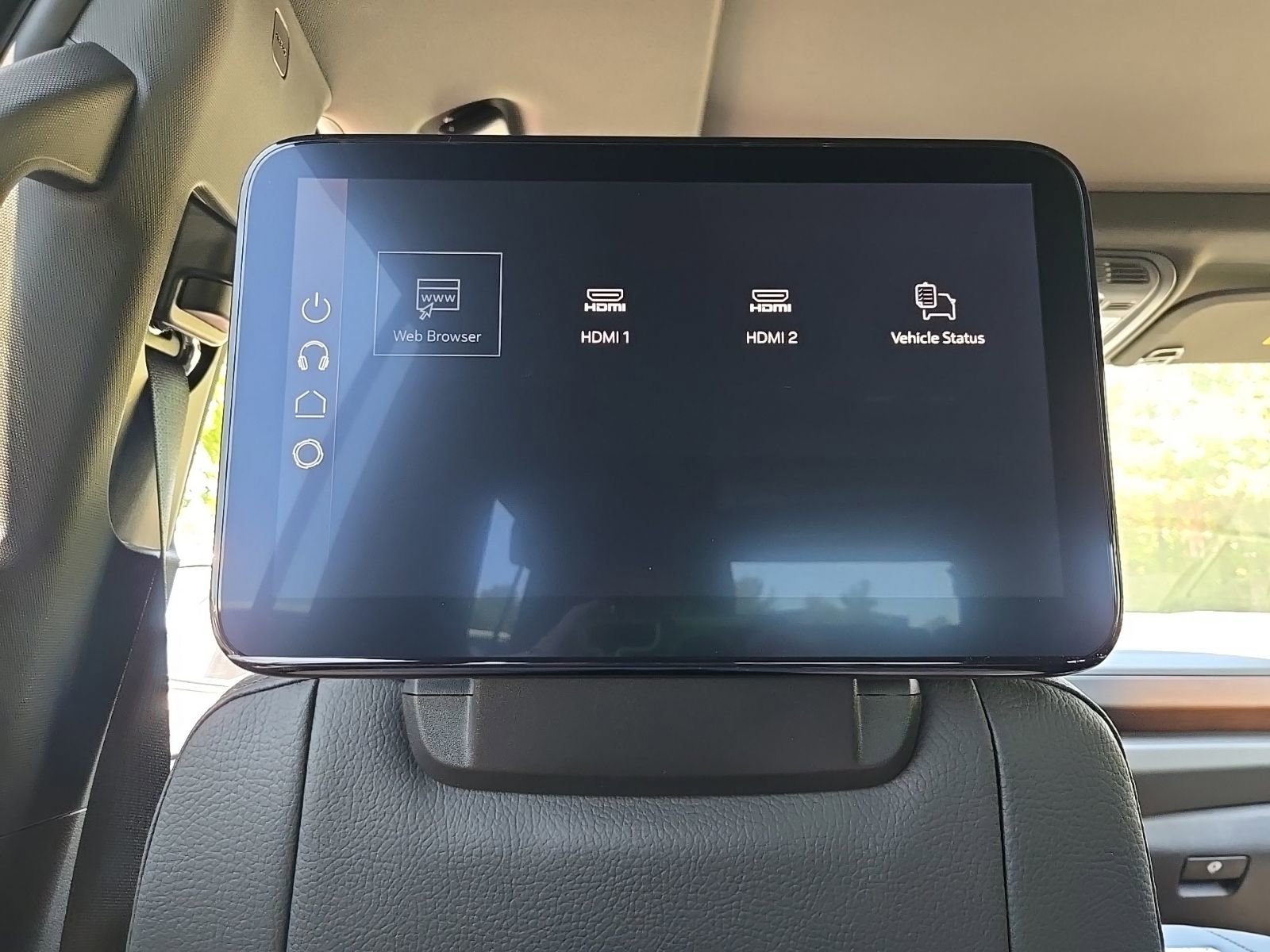 2026 GMC Yukon XL Denali - Photo 29