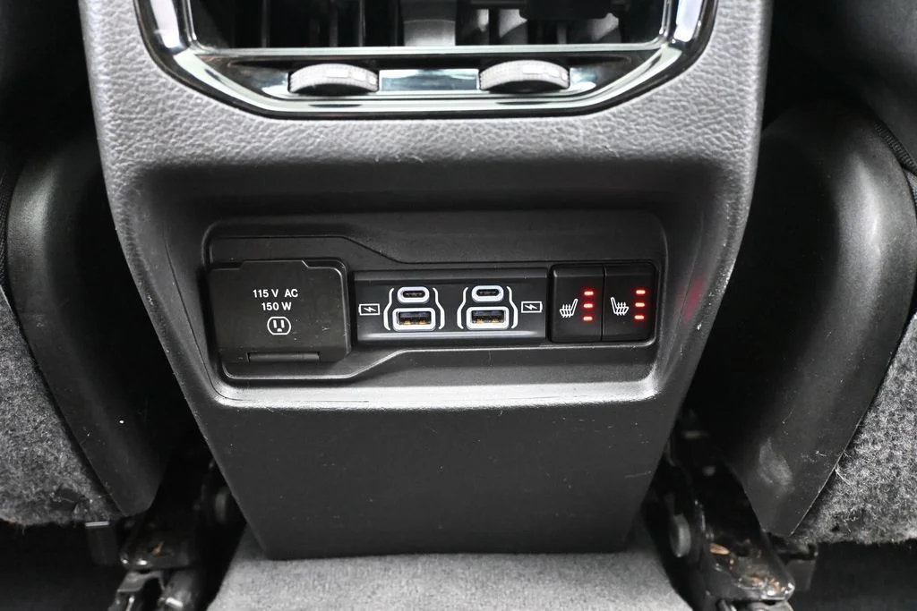 Used 2024 Silver Jeep 4xe image 34