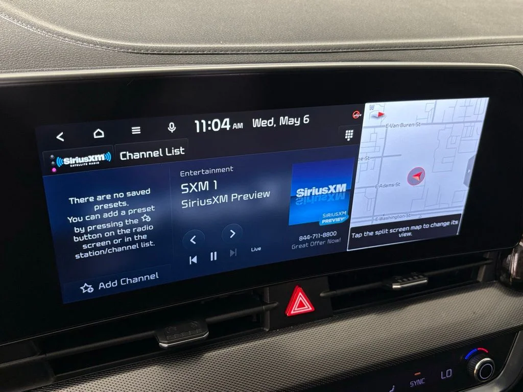 Used 2023 White Kia SX-Prestige image 25