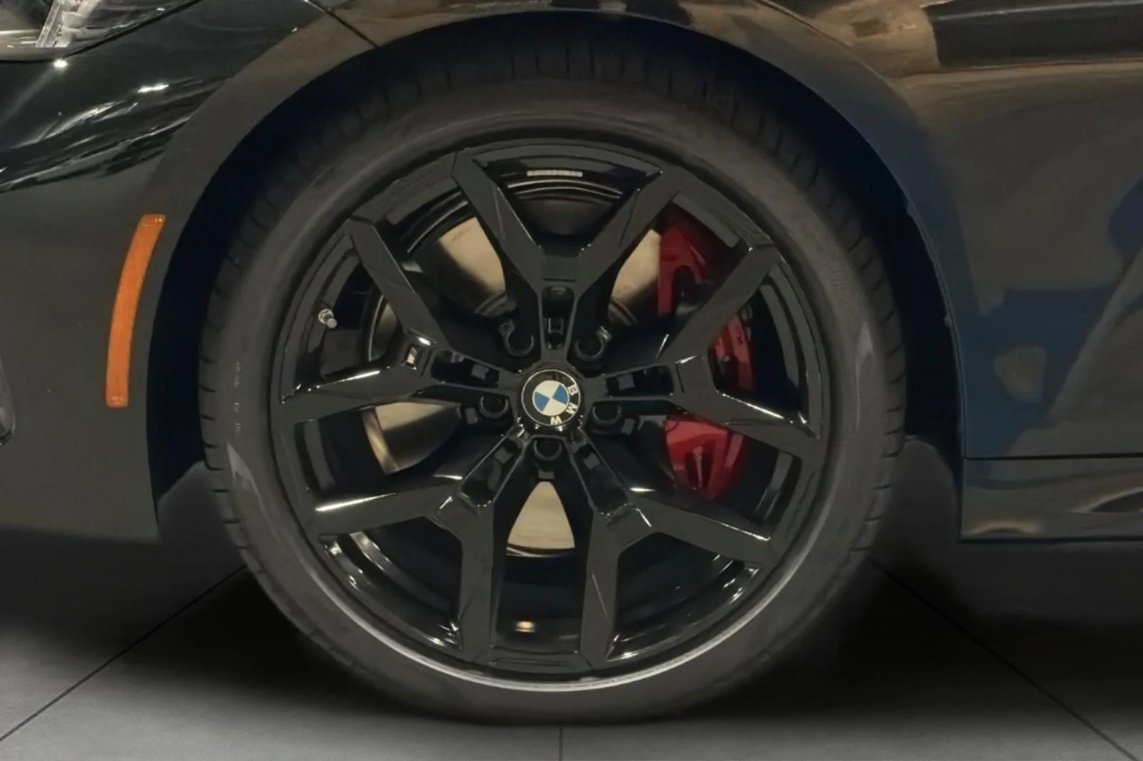 New 2026 Black Sapphire Metallic BMW 330i NA image 25