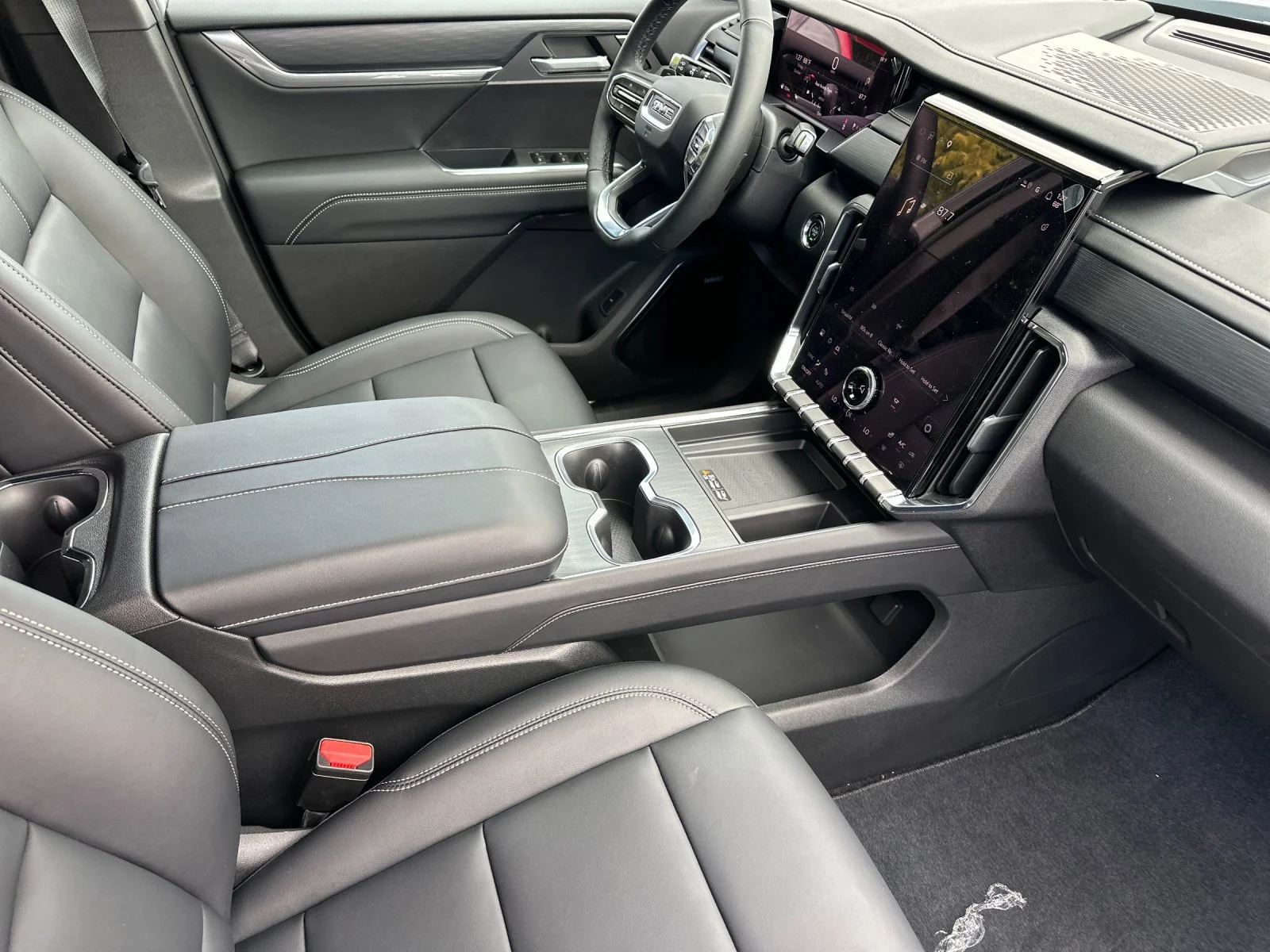 New 2027 Glacier White Tricoat GMC Elevation image 16