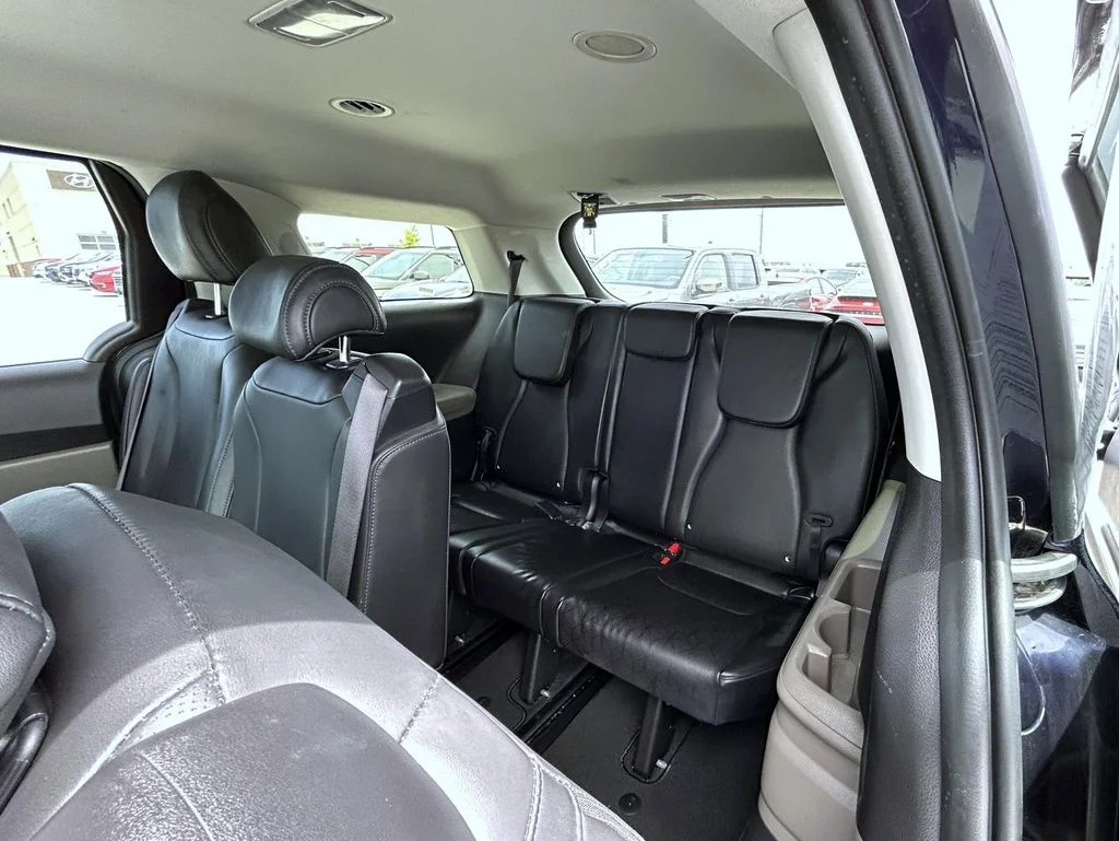 Used 2025 Blue Kia LXS image 20