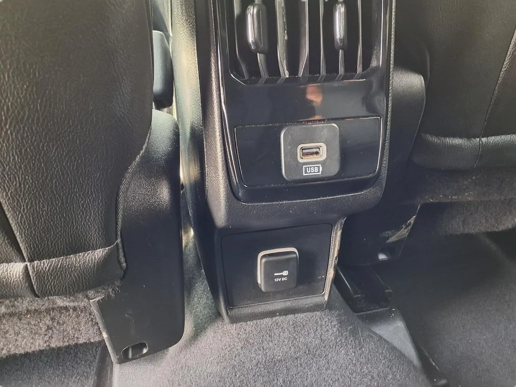 Used 2025 White Jeep Limited image 23