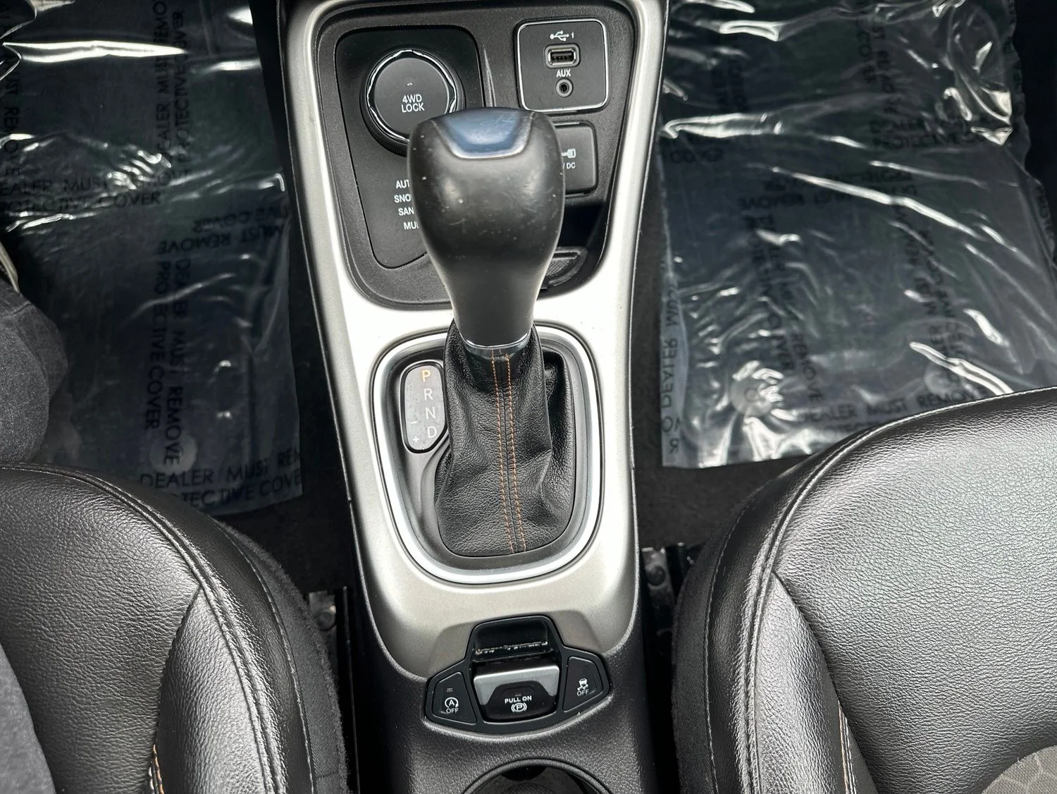 Used 2021 Blue Jeep Latitude image 55