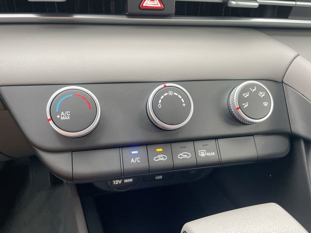 2025 Hyundai Elantra SE - Photo 45