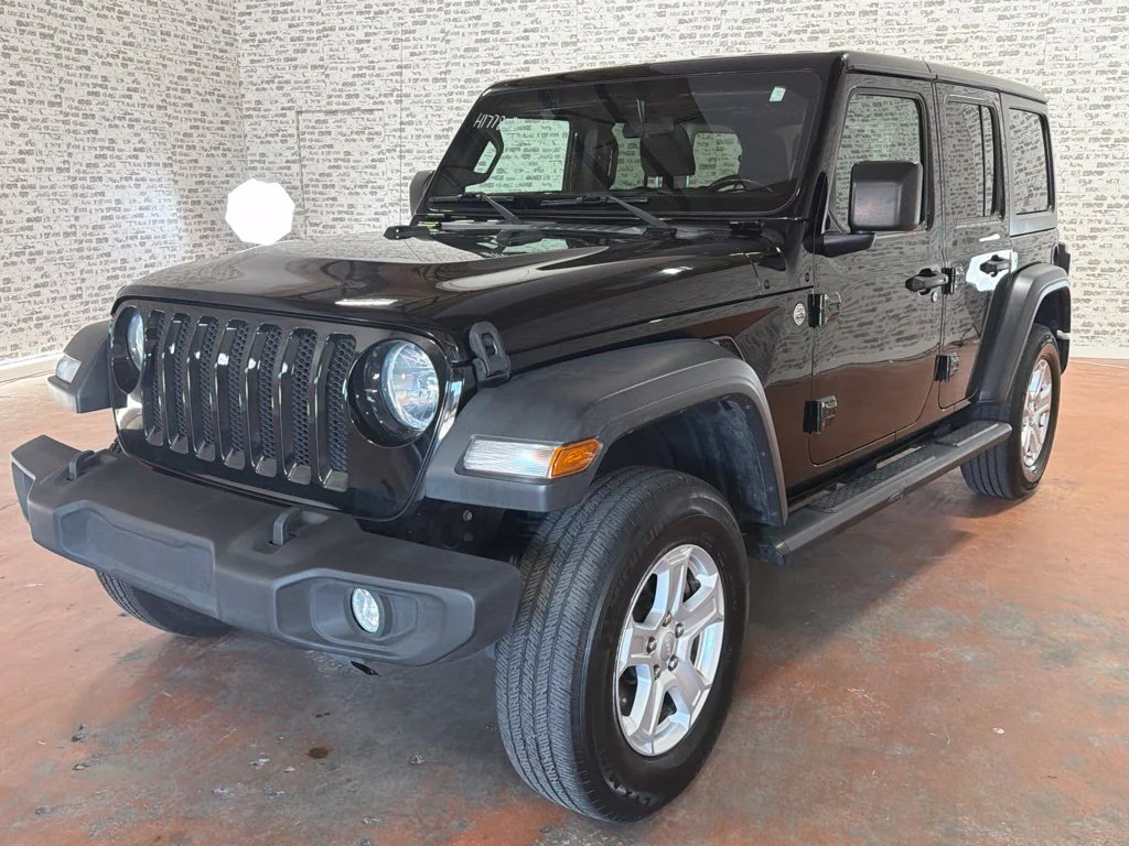 Used 2019 Black Clearcoat Jeep Unlimited Sport S image 3