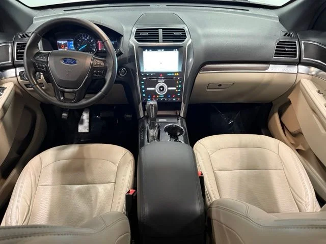 Used 2018 White Ford Limited image 37
