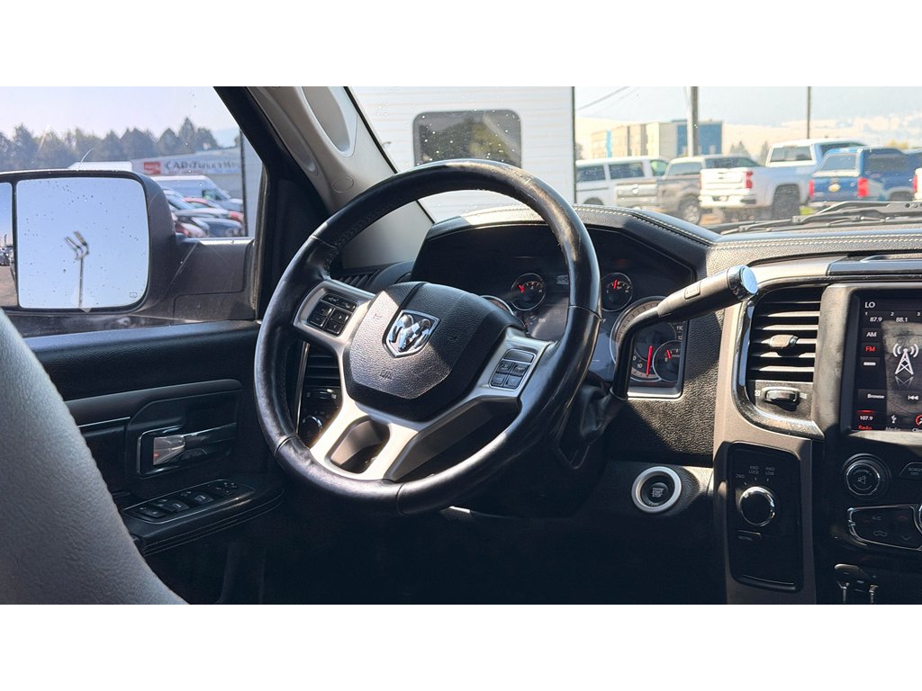 Used 2018 Black Ram Laramie image 19