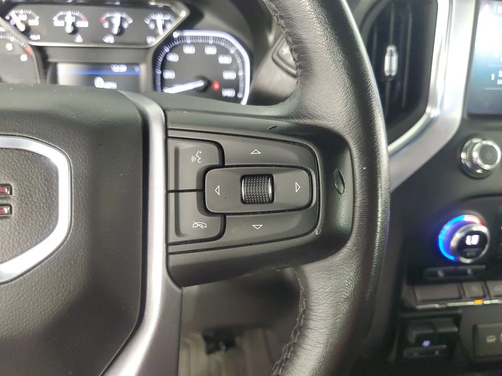 Used 2021 White GMC Elevation image 24