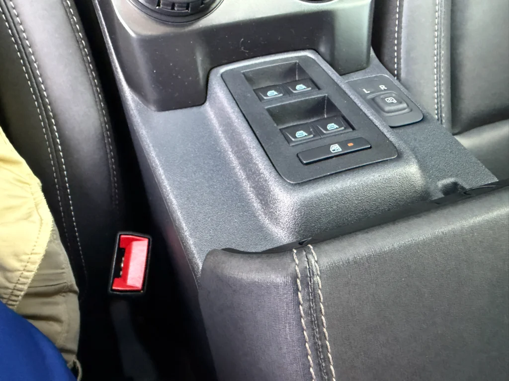 Used 2025 Gray Ford Badlands image 7