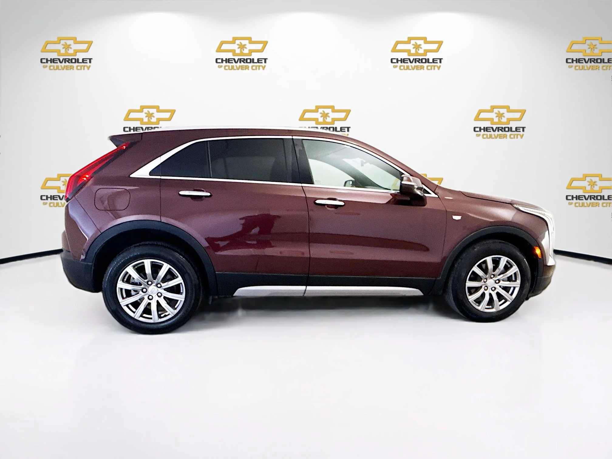 Used 2023 Rosewood Metallic Cadillac Premium Luxury image 9