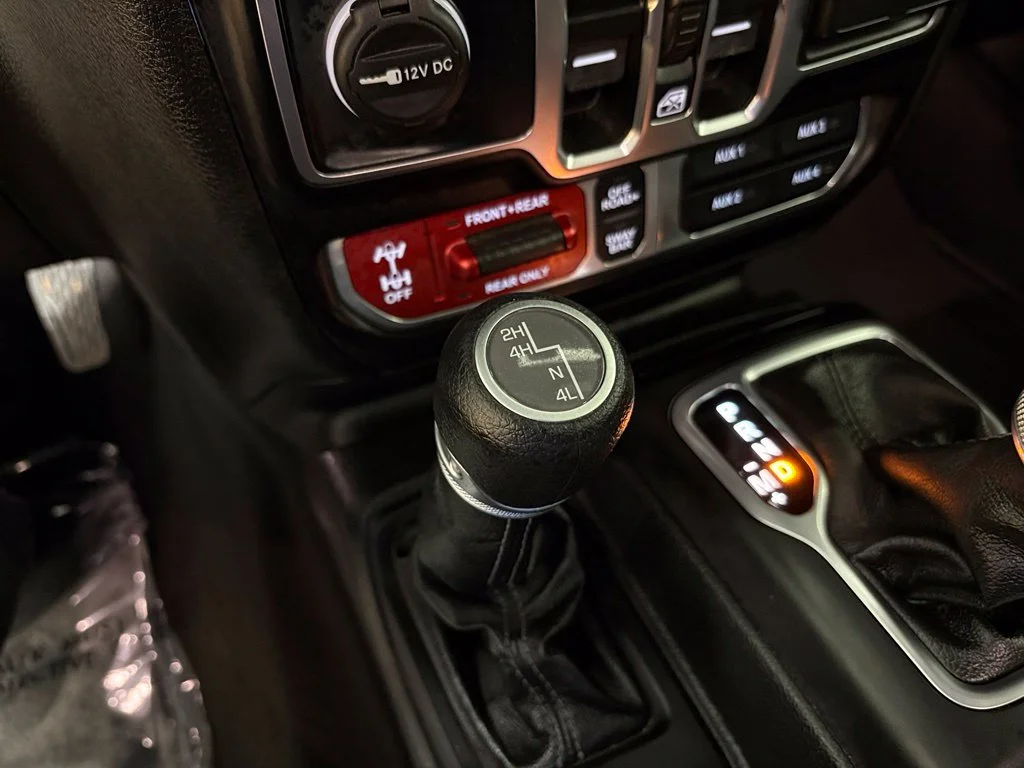 Used 2025 Black Jeep Rubicon image 28