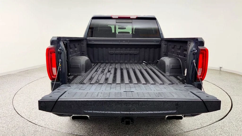 Used 2021 Hunter Metallic GMC 4WD Crew Cab 147