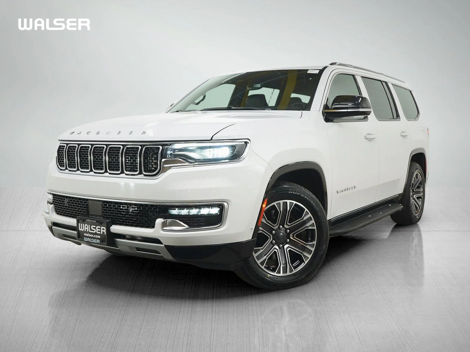 2023 Jeep Wagoneer Series II's photo
