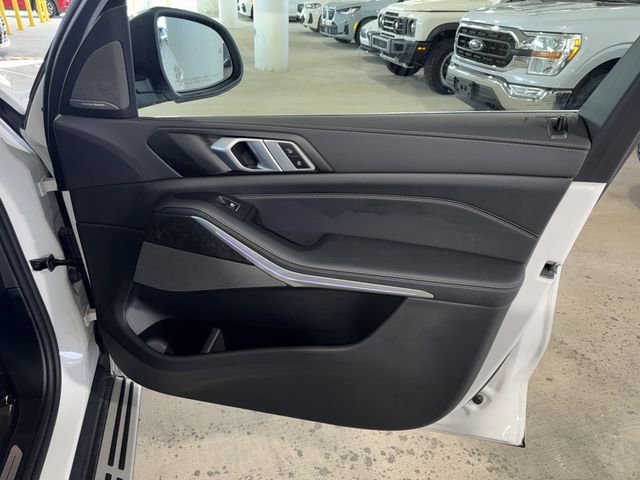 Certified Used 2026 Mineral White Metallic BMW xDrive40i image 9
