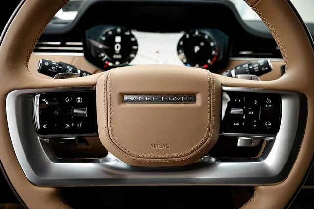 New 2026 Fuji White Land Rover SE image 41