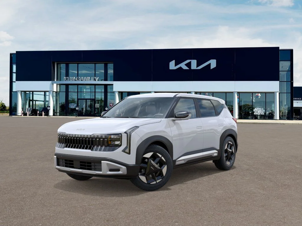 New 2027 Snow White Pearl Kia S image 1