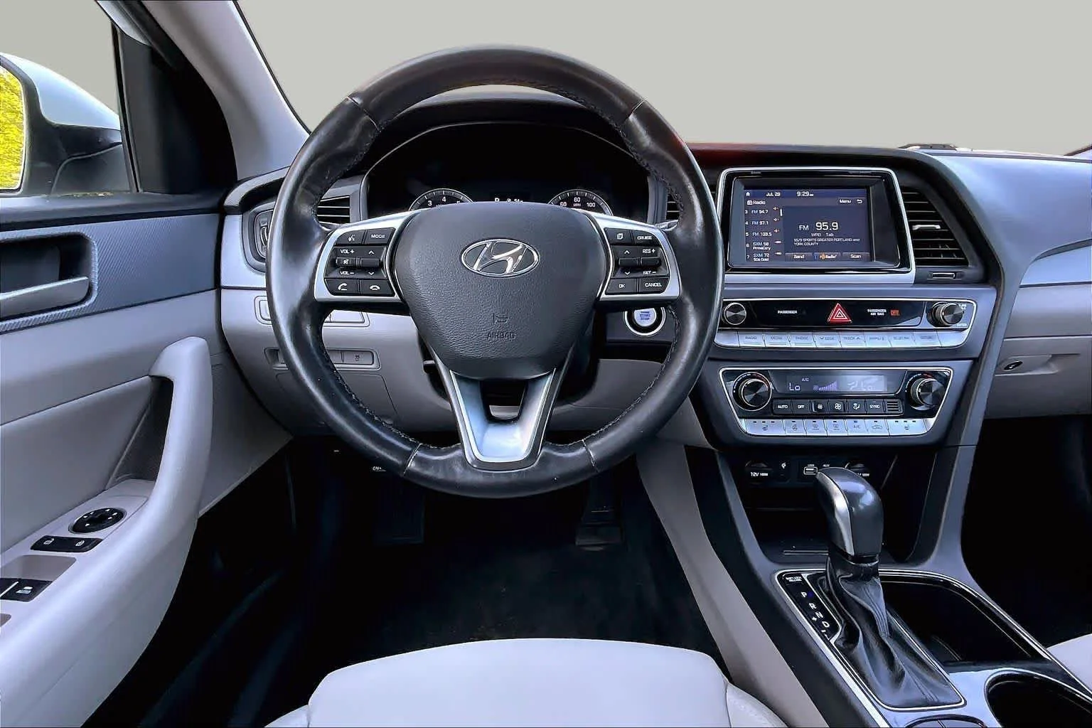 Used 2019 Quartz White Pearl Hyundai SEL image 6