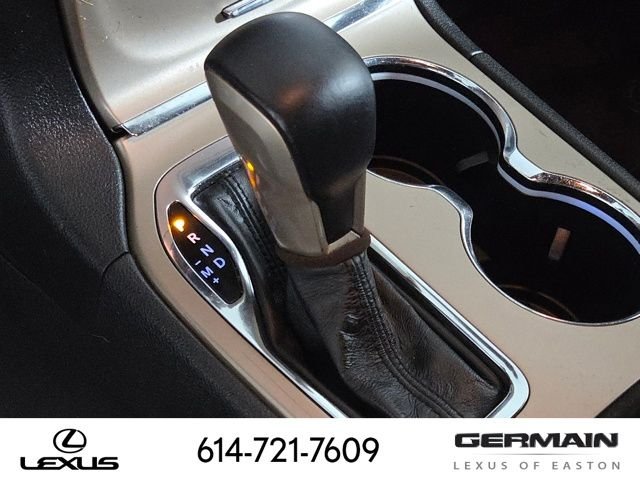 Used 2016 White Jeep Laredo image 27