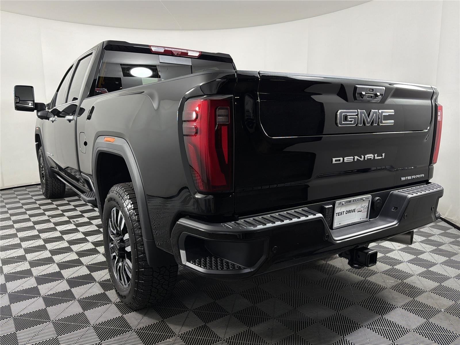 New 2026 Onyx Black GMC Denali Ultimate image 4