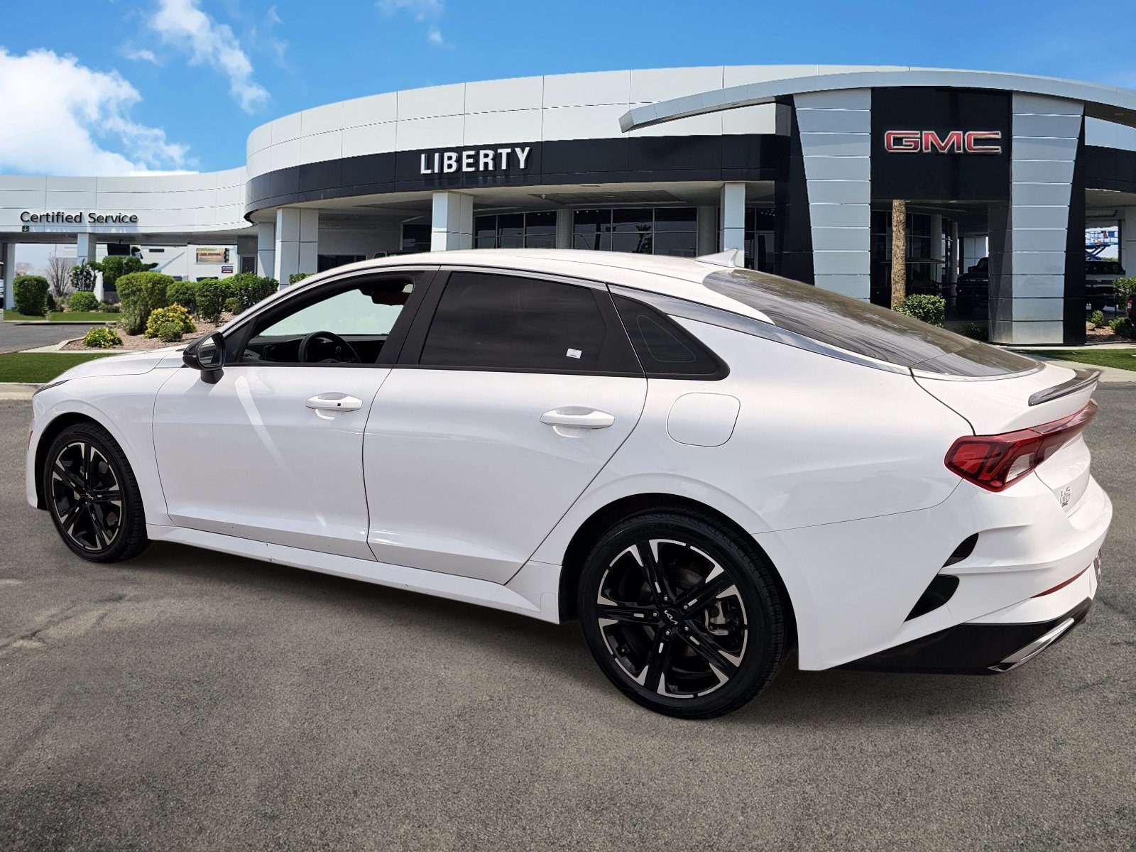 Used 2023 White Kia GT-Line image 28