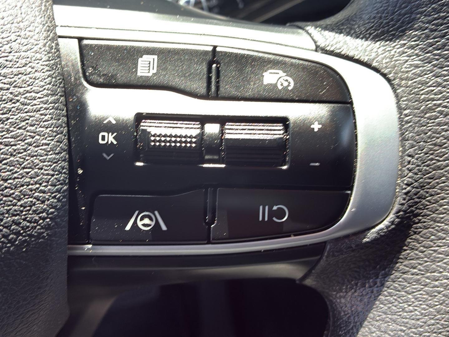 Used 2025 Ebony Black Kia LX image 13