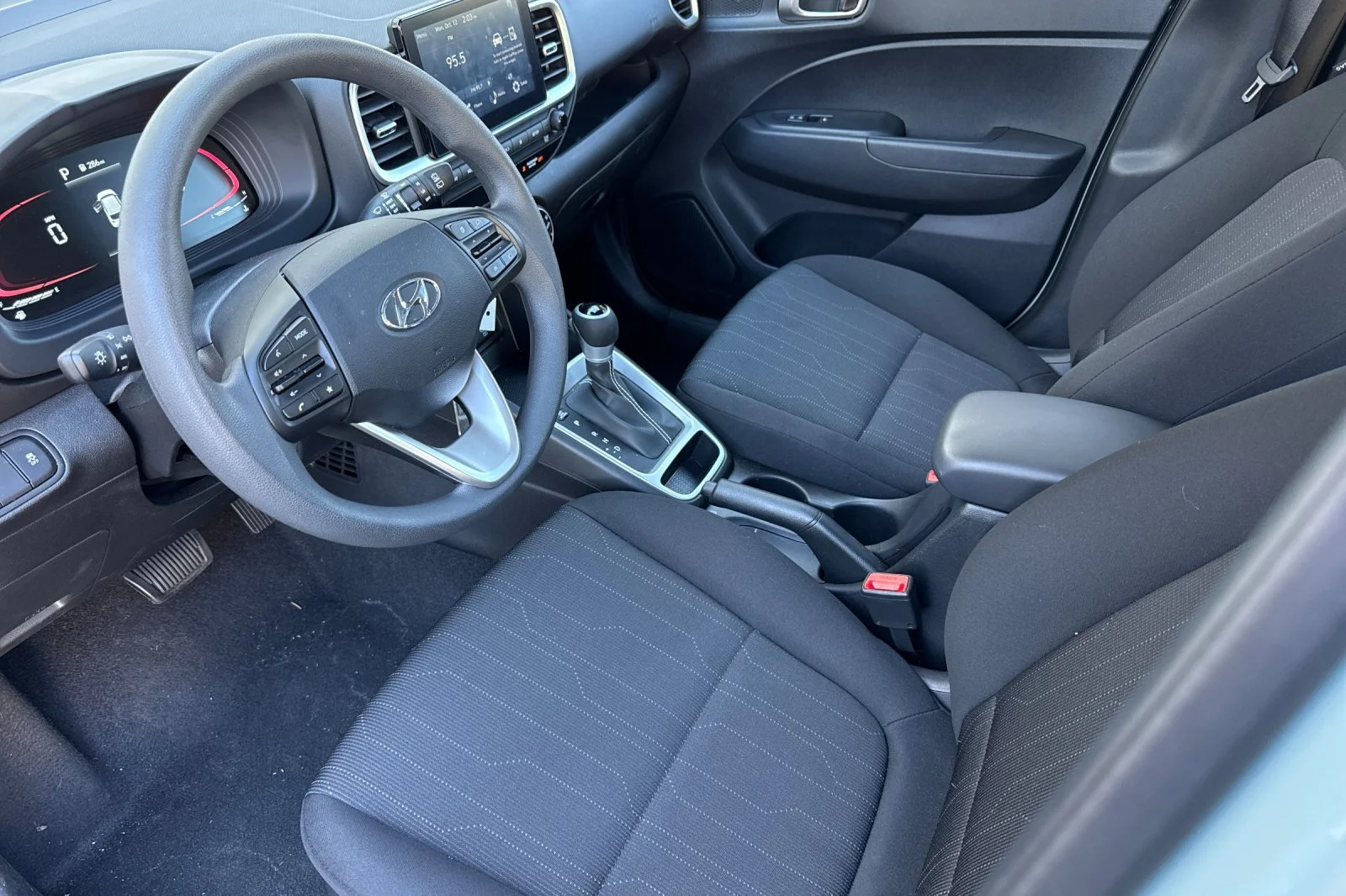 Used 2026 Green Hyundai SE image 9