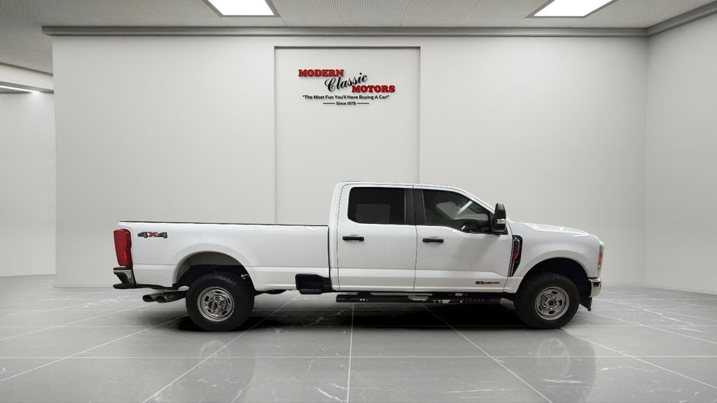 Used 2023 White Ford XL image 6