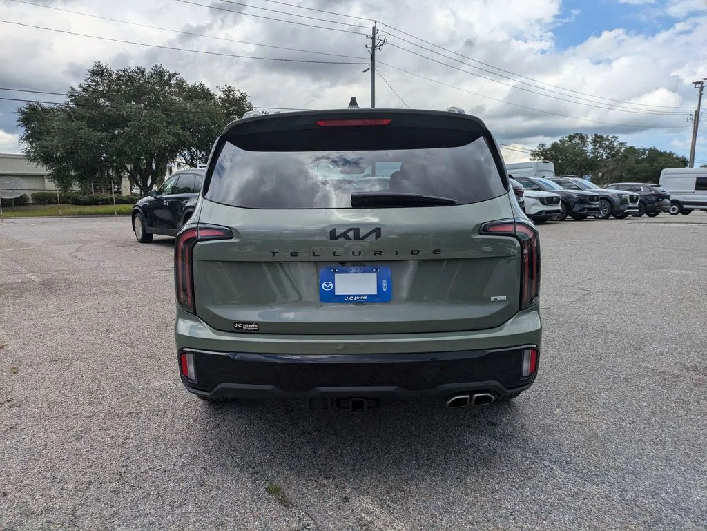 Used 2025 Jungle Green Kia SX X-Line image 5