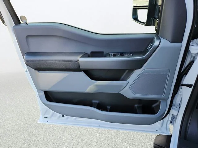 New 2026 Oxford White Ford F-250® XL image 13