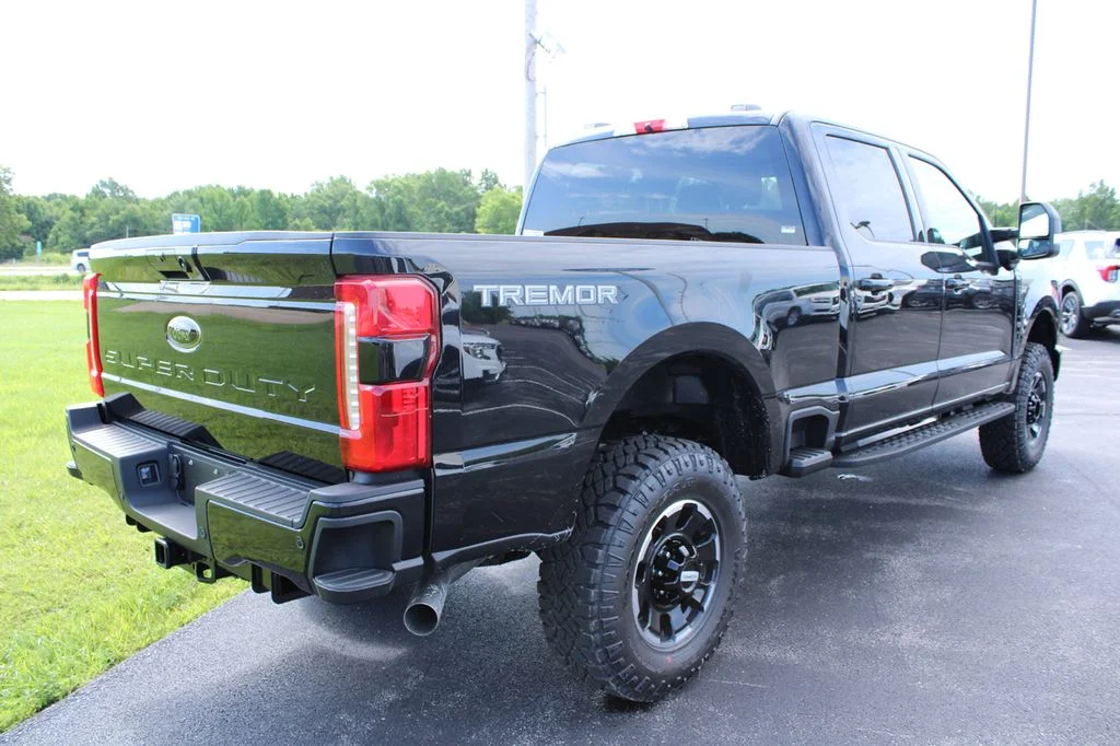 New 2026 Agate Black Metallic Ford F-250® XLT image 17