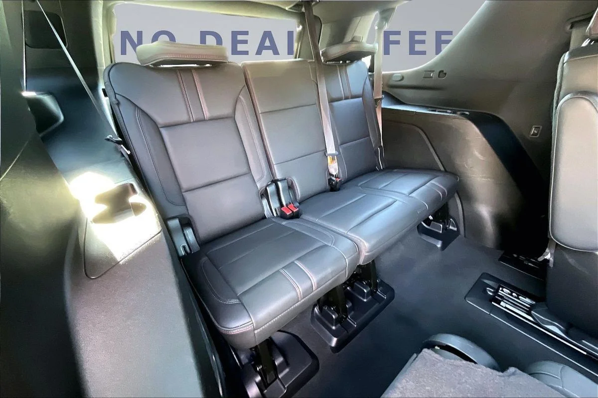 Used 2022  Chevrolet 2WD RST image 26