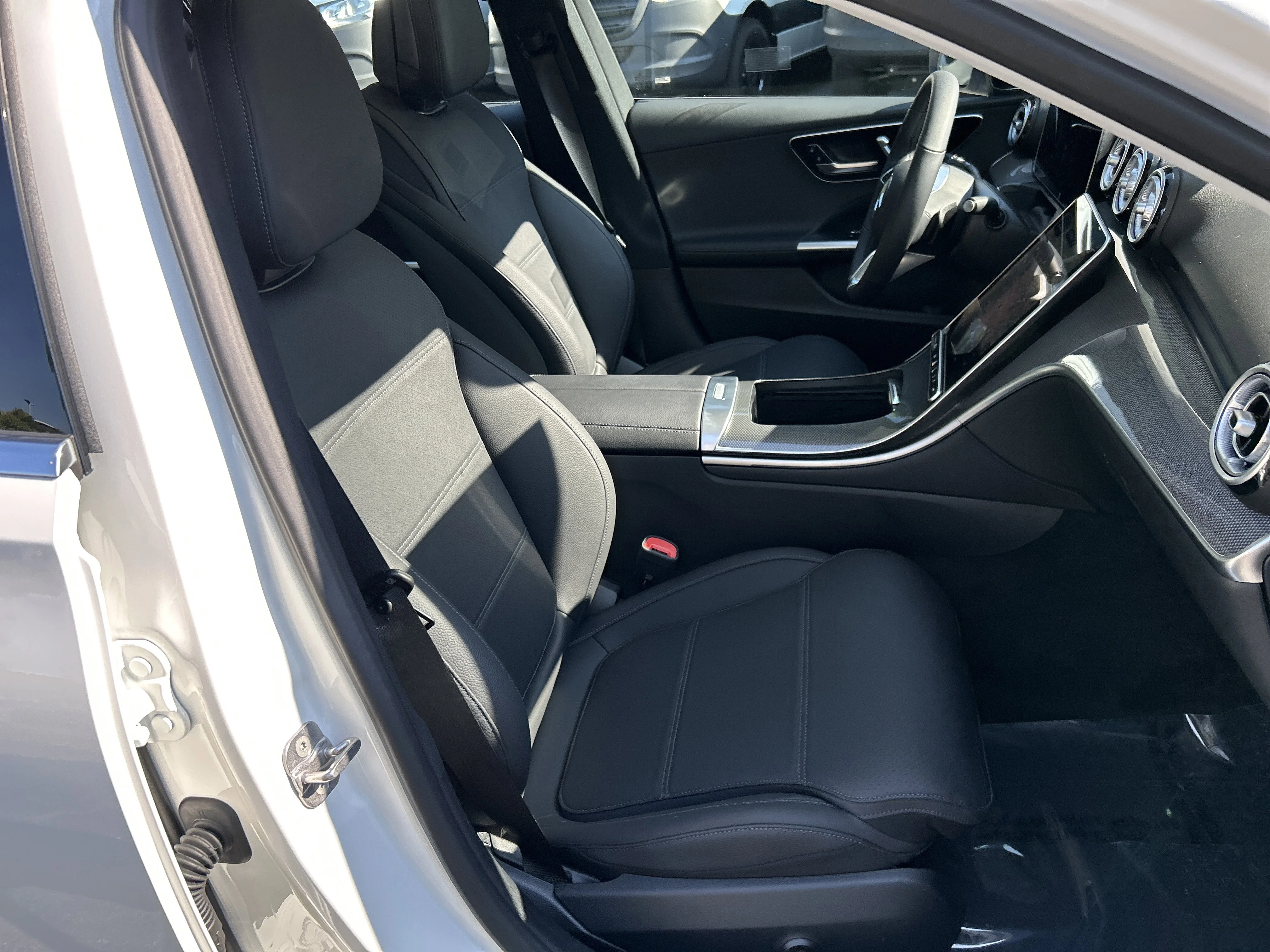 New 2026 Polar White Mercedes-Benz C 300 4MATIC® Sedan image 44