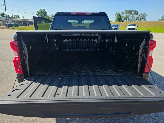 Used 2025 Black Chevrolet Custom image 23