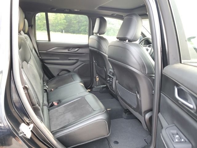 Used 2023 Black Jeep Altitude X image 23