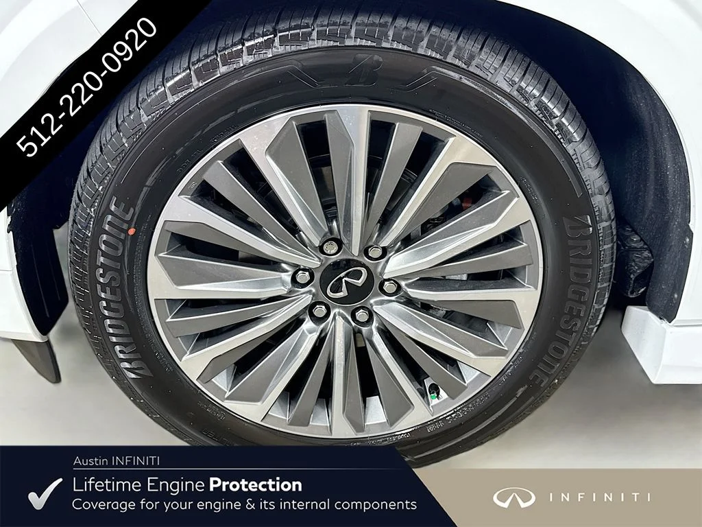 New 2027 RADIANT WHITE INFINITI LUXE image 44