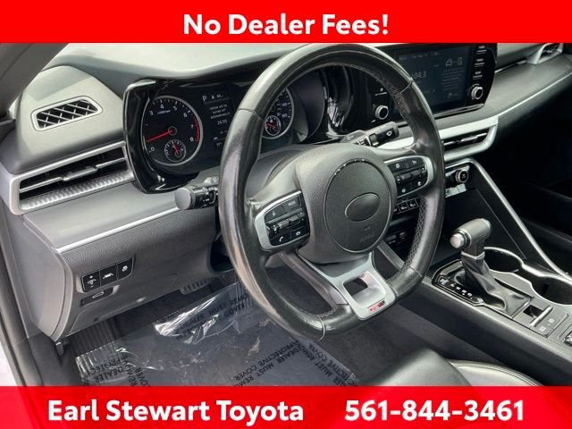 Used 2021 White Kia GT-Line image 22