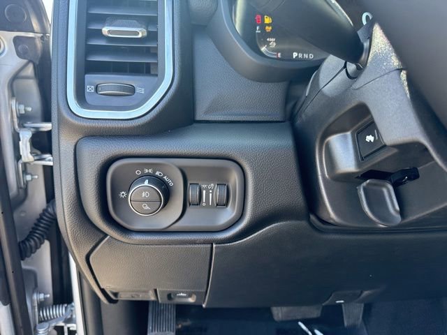 New 2026 Silver-Zynith Exterior Paint RAM Laramie image 25