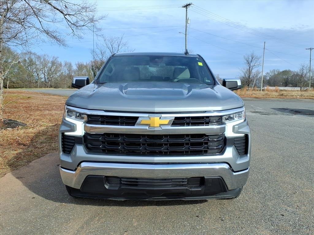 Used 2025 Sterling Gray Metallic Chevrolet LT image 2