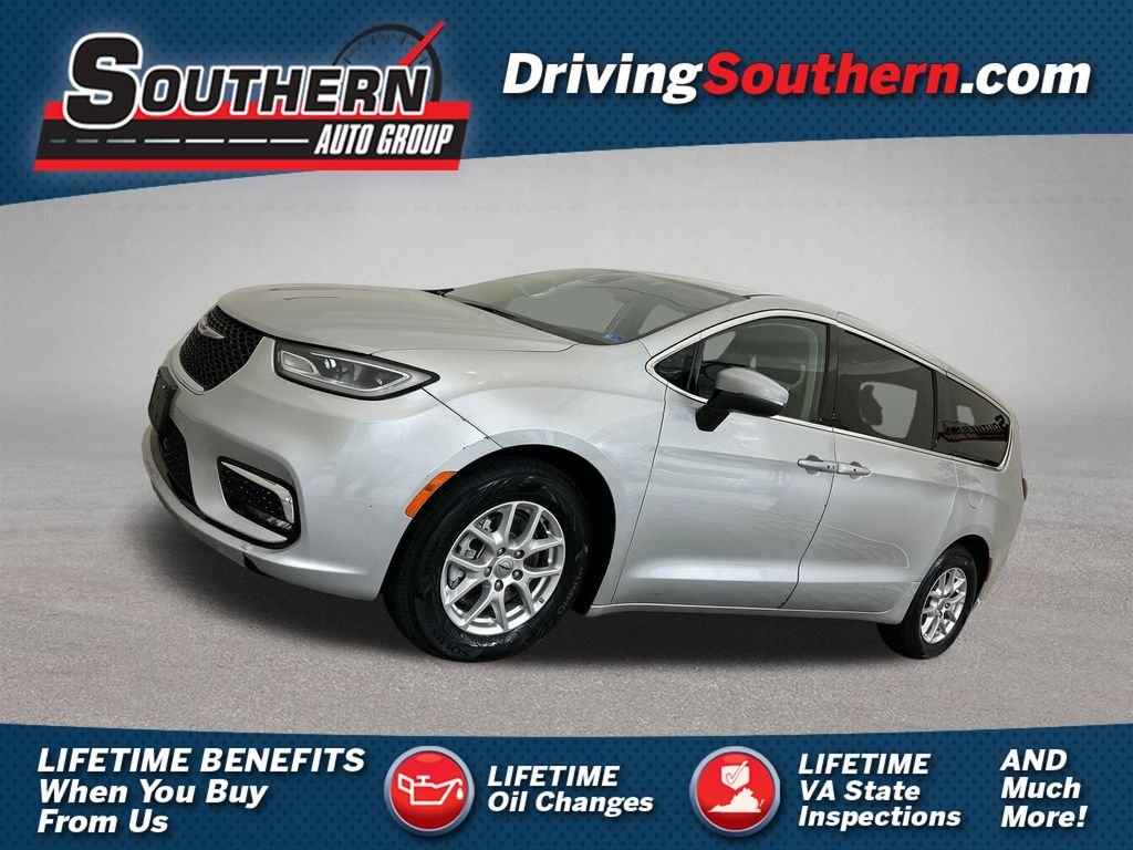 Used 2023 Silver Chrysler Touring L image 1
