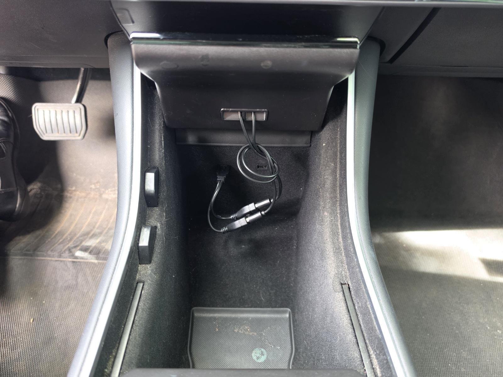 Used 2018  Tesla Long Range Battery image 43