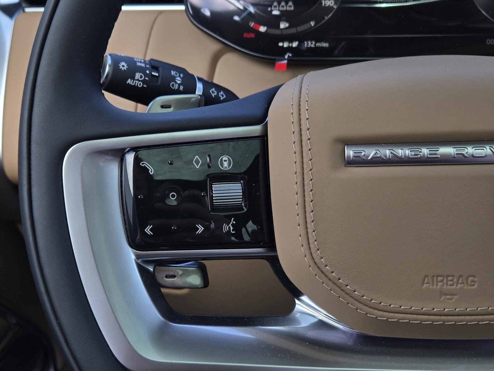 New 2026 Batumi Gold LAND ROVER SE PHEV image 17