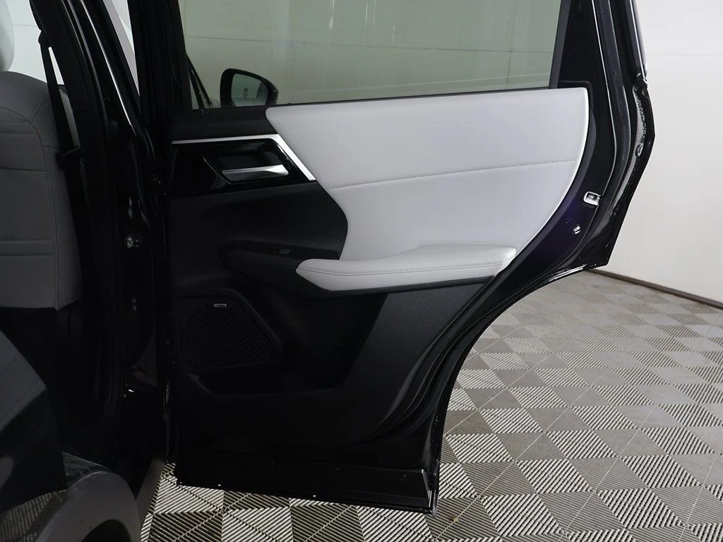 New 2026 Black Mitsubishi SE 1.5T S-AWC image 25