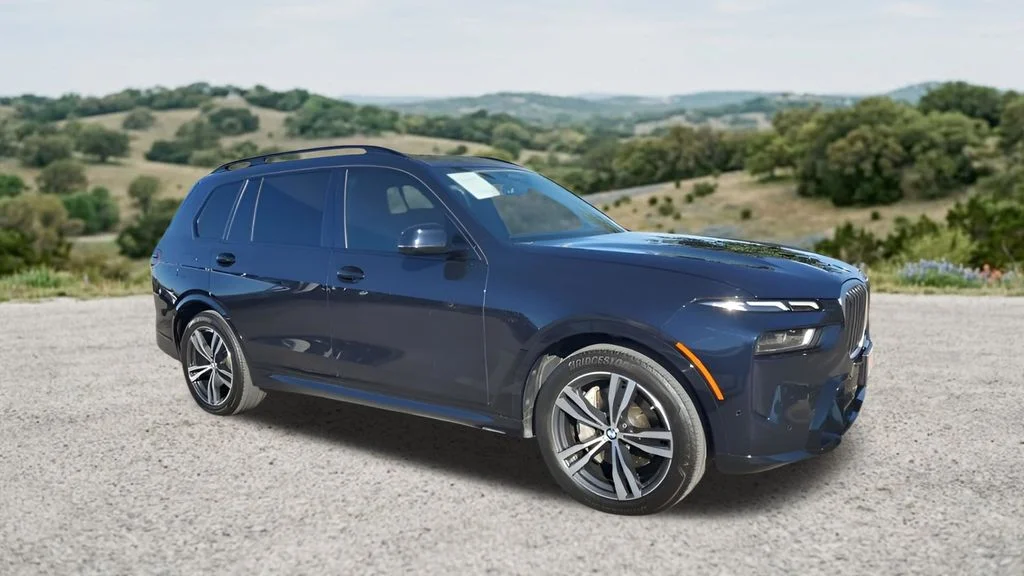 2023 BMW X7 xDrive40i's photo