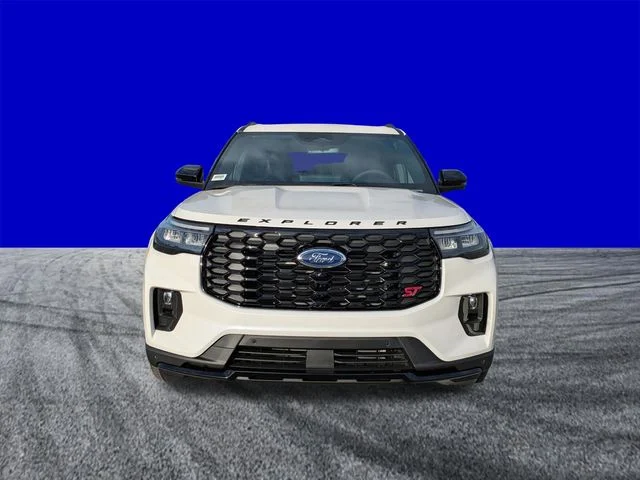 New 2026 Star White Metallic Tri-Coat Ford ST image 9
