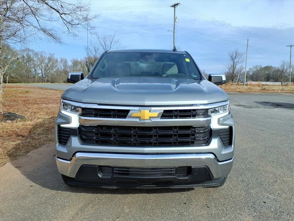Used 2025 Sterling Gray Metallic Chevrolet LT image 2